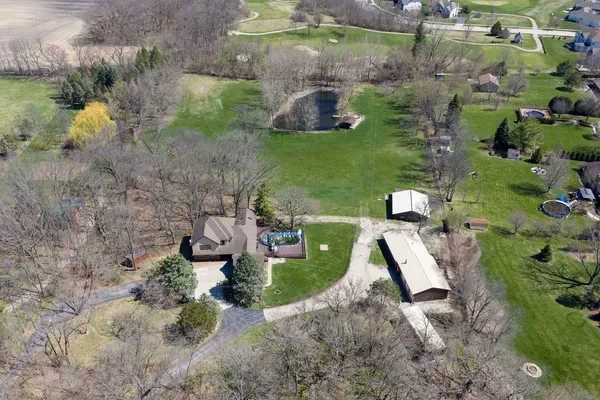 $820,000 | 8N999 Corron Road, Elgin, IL 60124