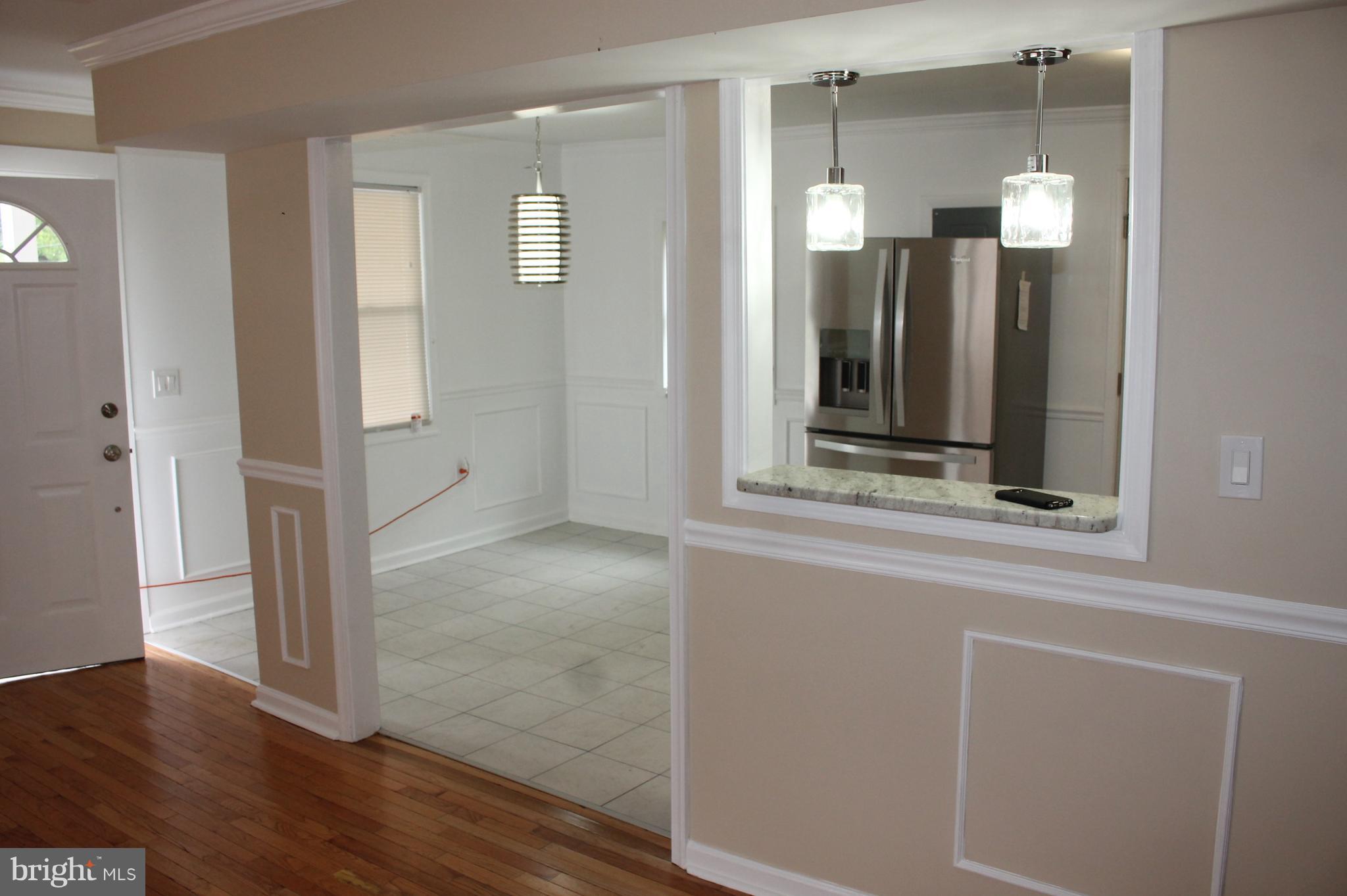 6203 Landover Road Cheverly, MD 20785 - Photo 11 of 25 Living Room