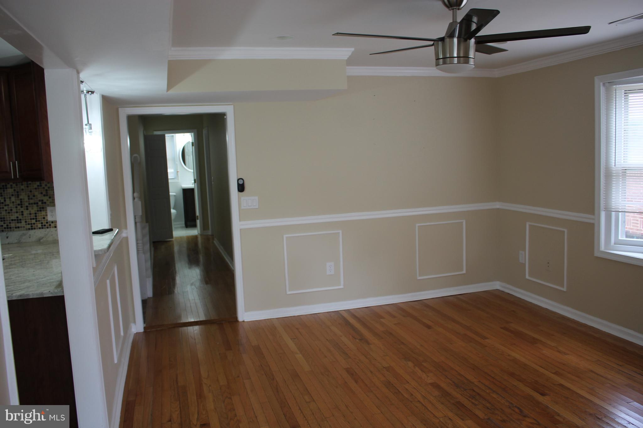 6203 Landover Road Cheverly, MD 20785 - Photo 22 of 25 Living Room