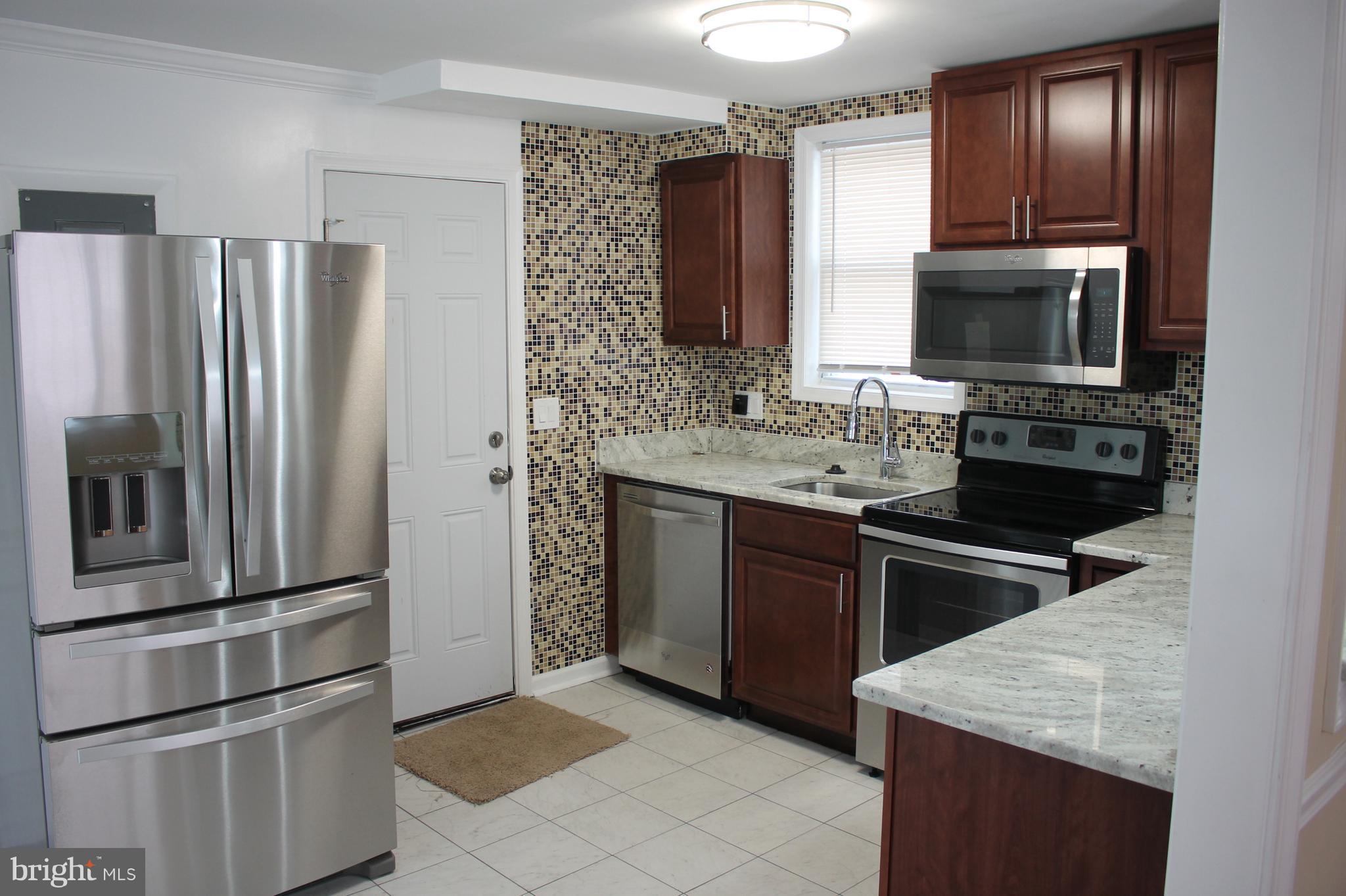 6203 Landover Road Cheverly, MD 20785 - Photo 7 of 25 Kitchen