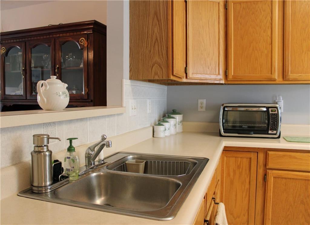 266 Englewood Road Springfield, OH 45503 - Photo 9 of 28 Gallery Image 9