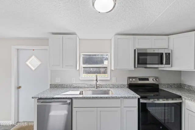 $215,000 | 149 Jack Oak Drive, Melrose, FL 32666