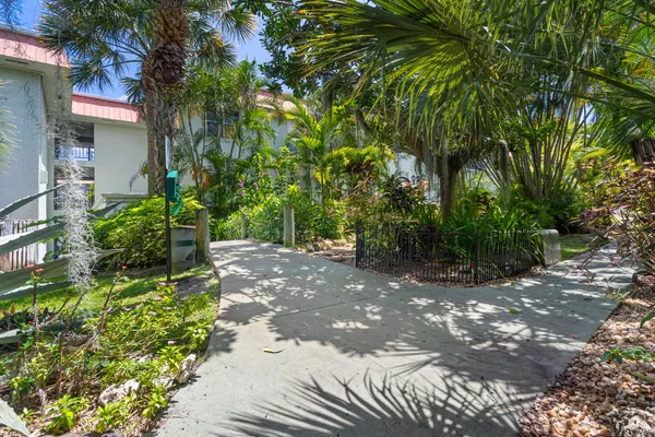 $2,100 | 809 West Oakland Park Boulevard, Unit K1, Oakland Park, FL 33311