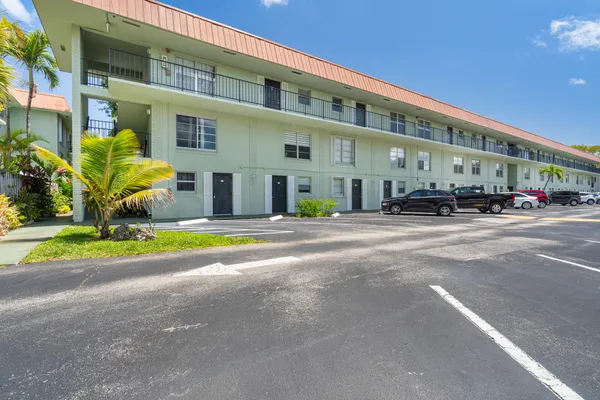 $2,100 | 809 West Oakland Park Boulevard, Unit K1, Oakland Park, FL 33311