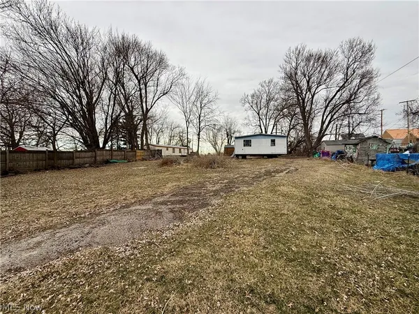 $18,000 | 61 Green Street, Smithfield, OH 43948