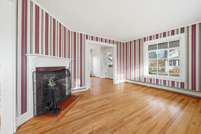 $285,000 | 6 Glenwood Avenue, Augusta, ME 04330