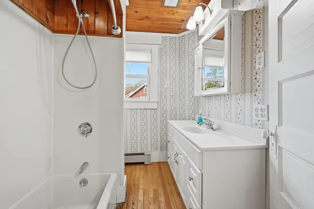 $285,000 | 6 Glenwood Avenue, Augusta, ME 04330