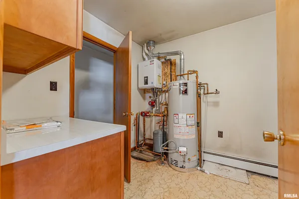 $150,000 | 240 Regent Street, Lincoln, IL 62656