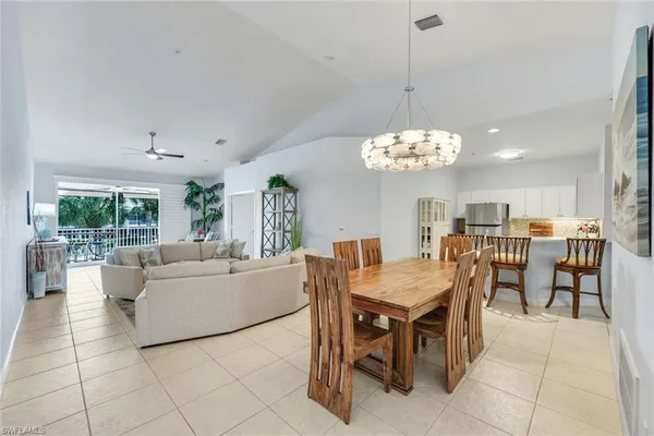 $2,500 | 2110 Cay Lagoon Drive, Unit 122, Naples, FL 34109