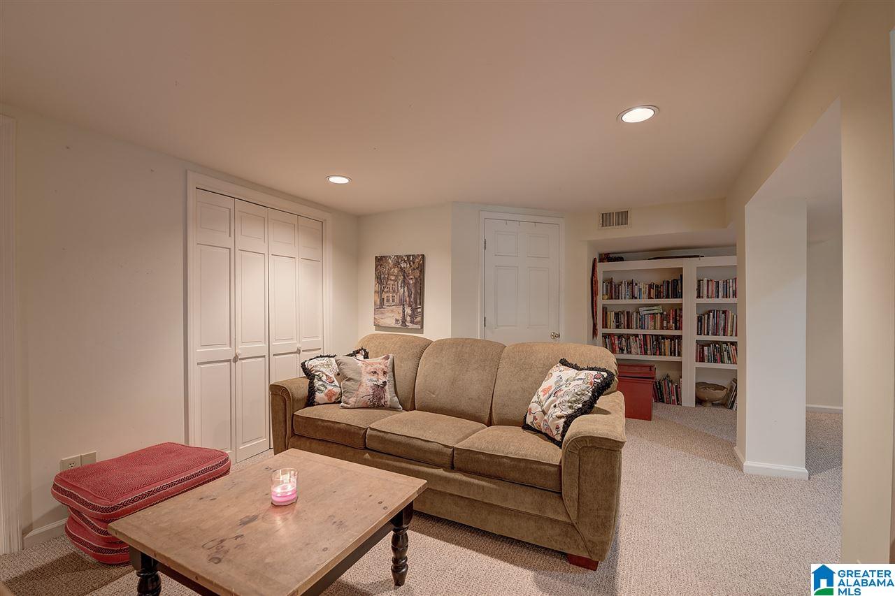 17 Woodhill Road Birmingham, AL 35213 - Photo 22 of 30 Gallery Image 22