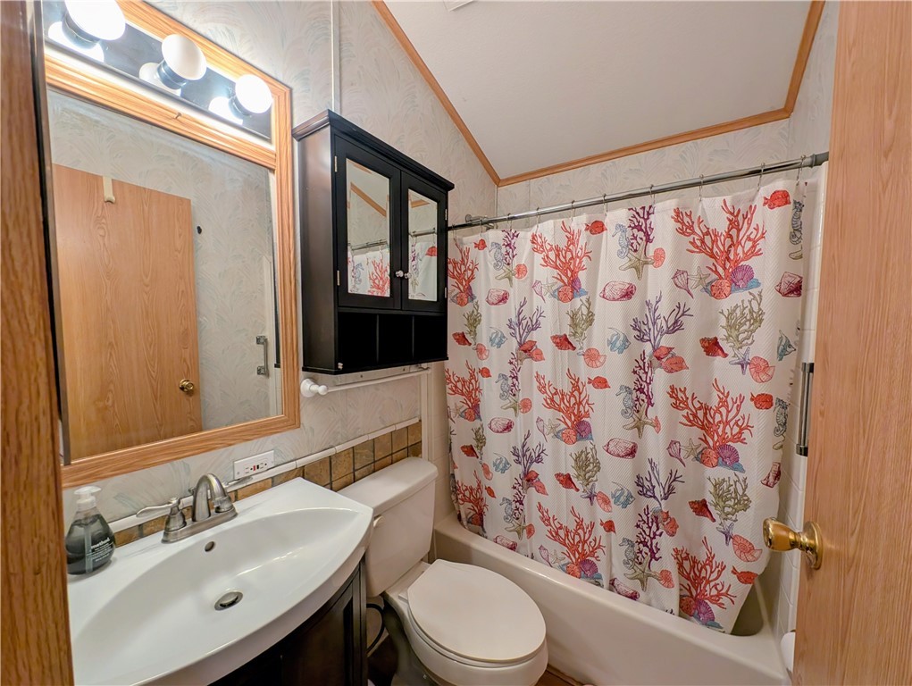 2000 Ramar Road, Unit 631 Bullhead City, AZ 86442 - Photo 19 of 43 Bathroom