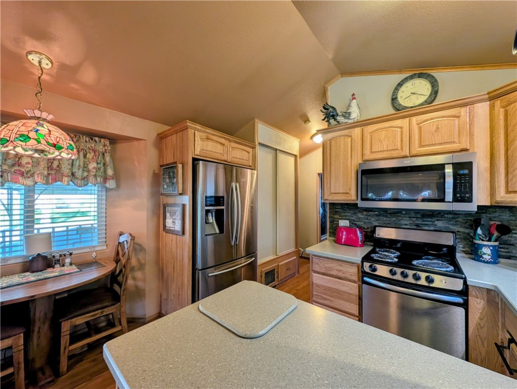 2000 Ramar Road, Unit 631 Bullhead City, AZ 86442 - Photo 30 of 43 Kitchen