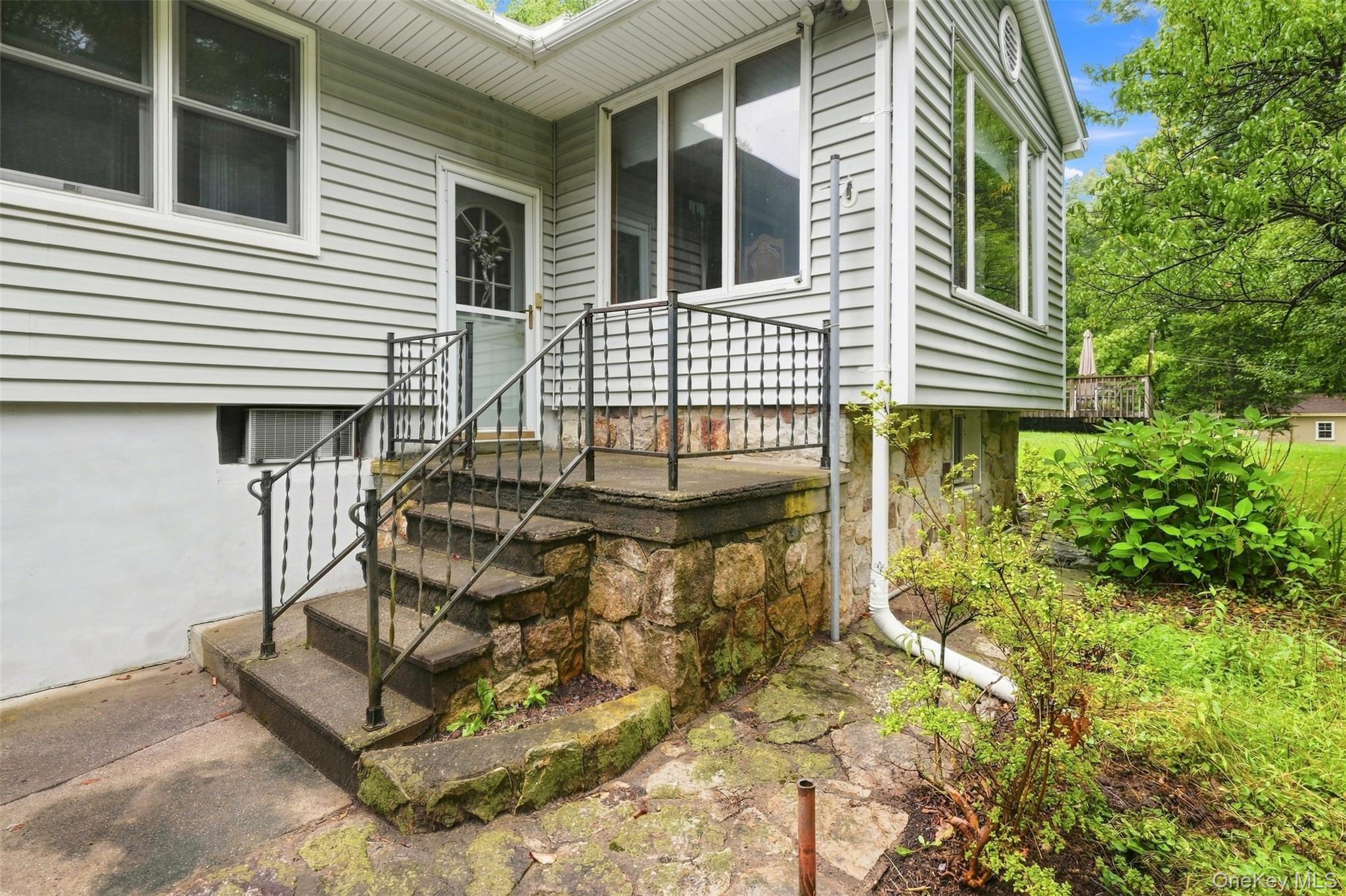 31 Red Barn Road Pine Bush, NY 12566 - Photo 34 of 44 Gallery Image 34