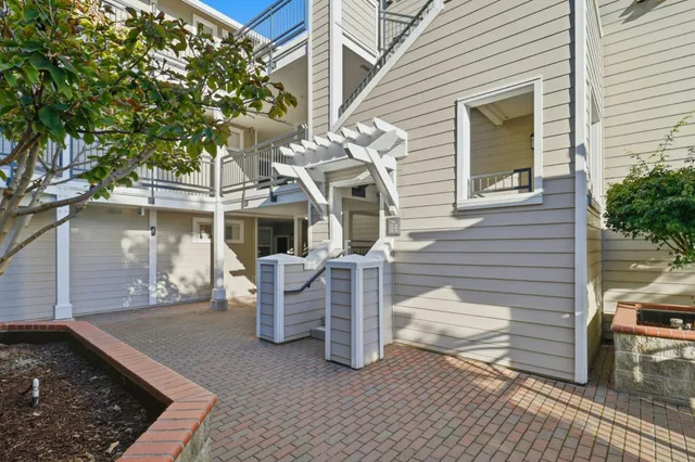 $788,500 | 1982 West Bayshore Road, Unit 121, East Palo Alto, CA 94303
