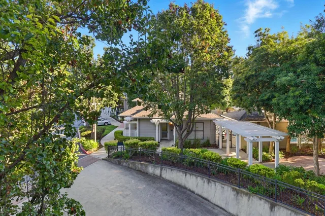 $788,500 | 1982 West Bayshore Road, Unit 121, East Palo Alto, CA 94303