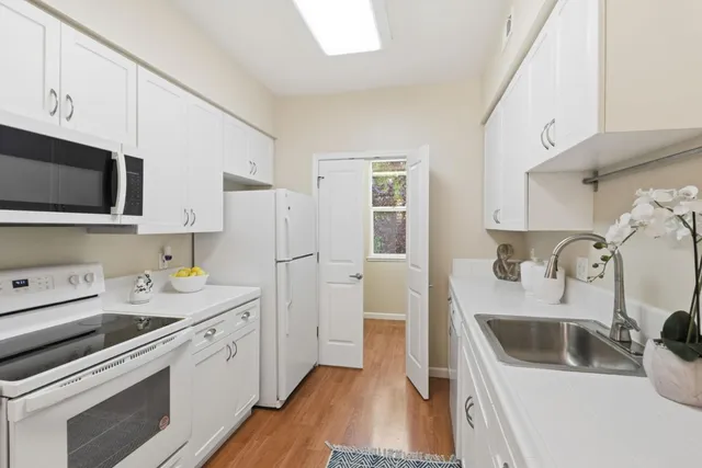 $788,500 | 1982 West Bayshore Road, Unit 121, East Palo Alto, CA 94303