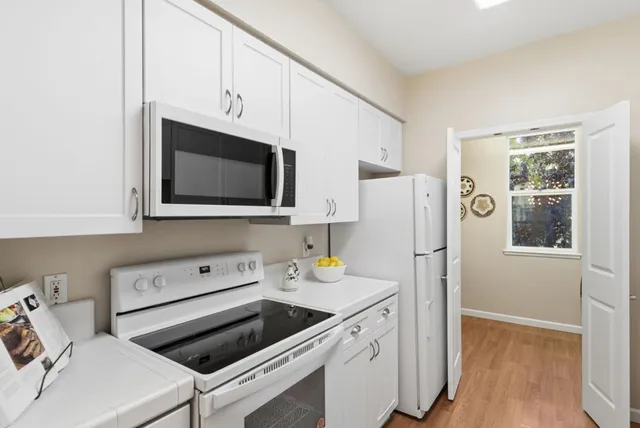 $788,500 | 1982 West Bayshore Road, Unit 121, East Palo Alto, CA 94303