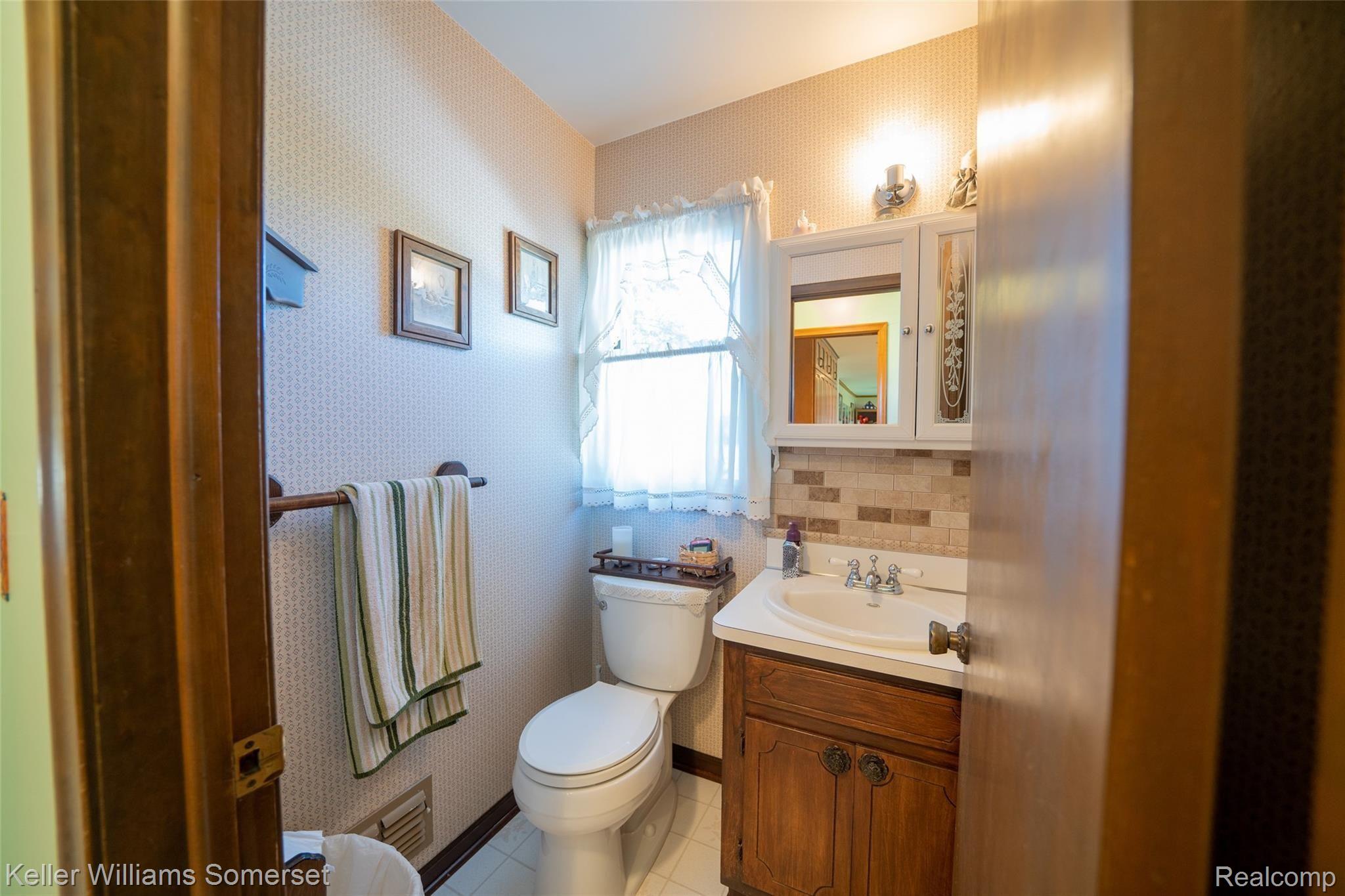 21225 Irwin Road Armada, MI 48005 - Photo 28 of 70 DSC07315.jpg