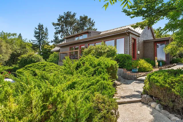$1,598,500 | 5995 Vine Hill Road, Sebastopol, CA 95472