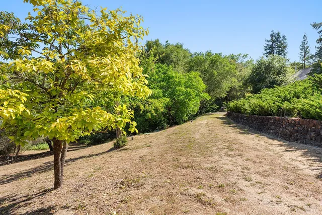 $1,598,500 | 5995 Vine Hill Road, Sebastopol, CA 95472