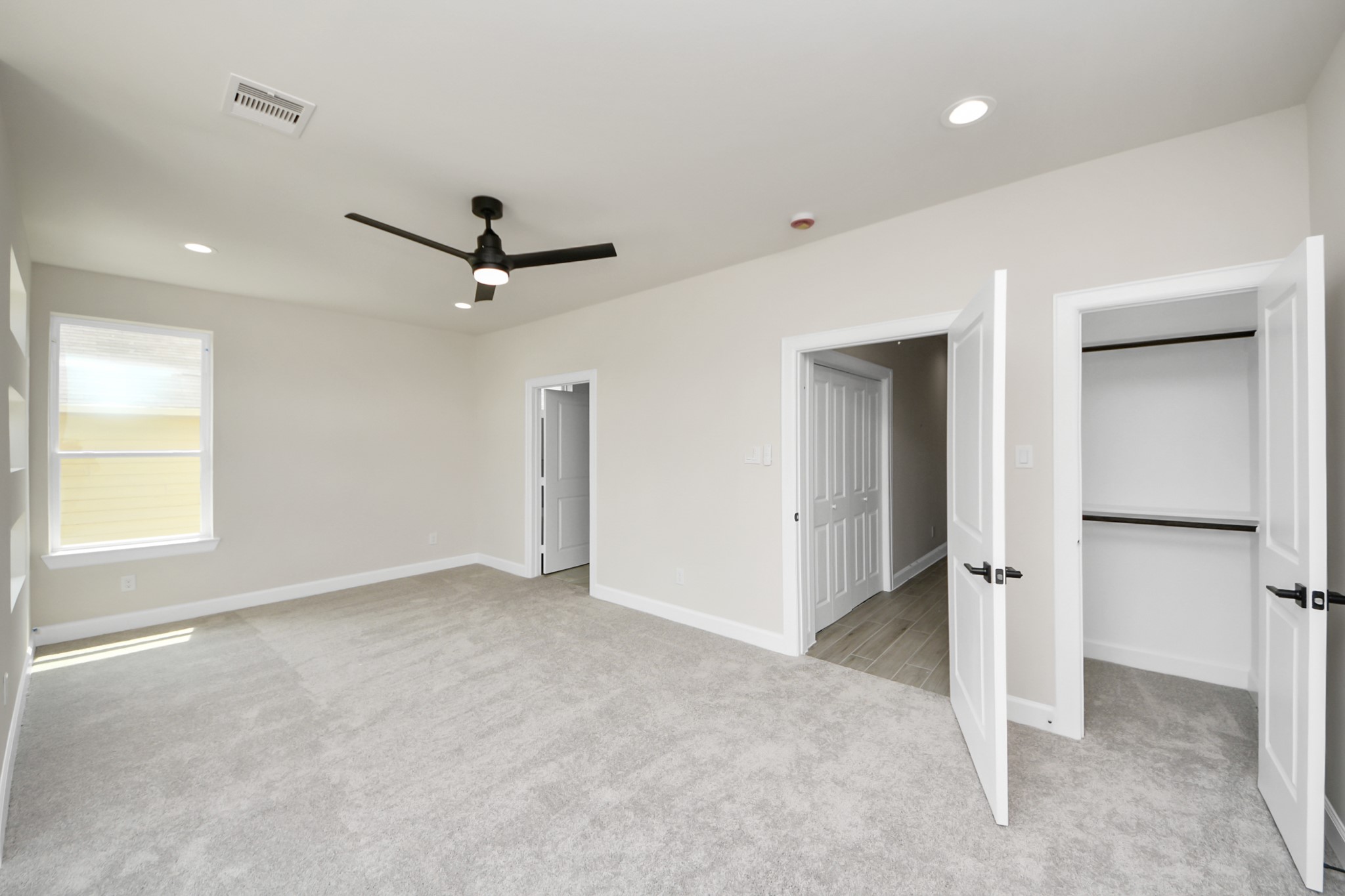 3110 Dawson Lane, Unit A Houston, TX 77051 - Photo 23 of 32 a view of an empty room