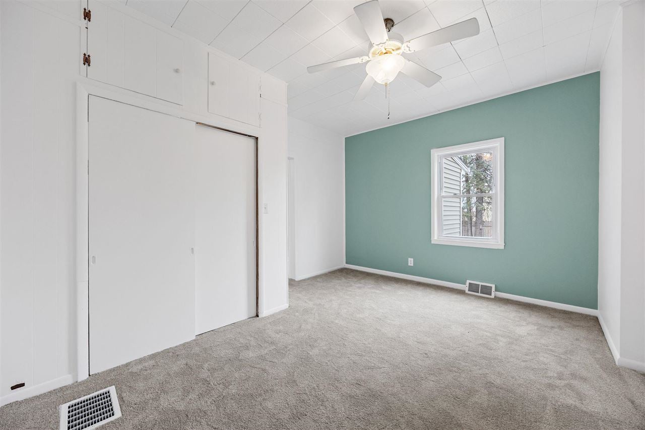 300 Palisades Road Southwest Mount Vernon, IA 52314 - Photo 18 of 31 Gallery Image 18