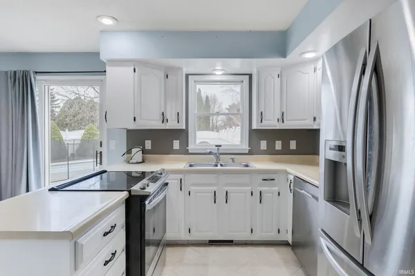 $399,900 | 14500 Skybreeze Drive, Granger, IN 46530