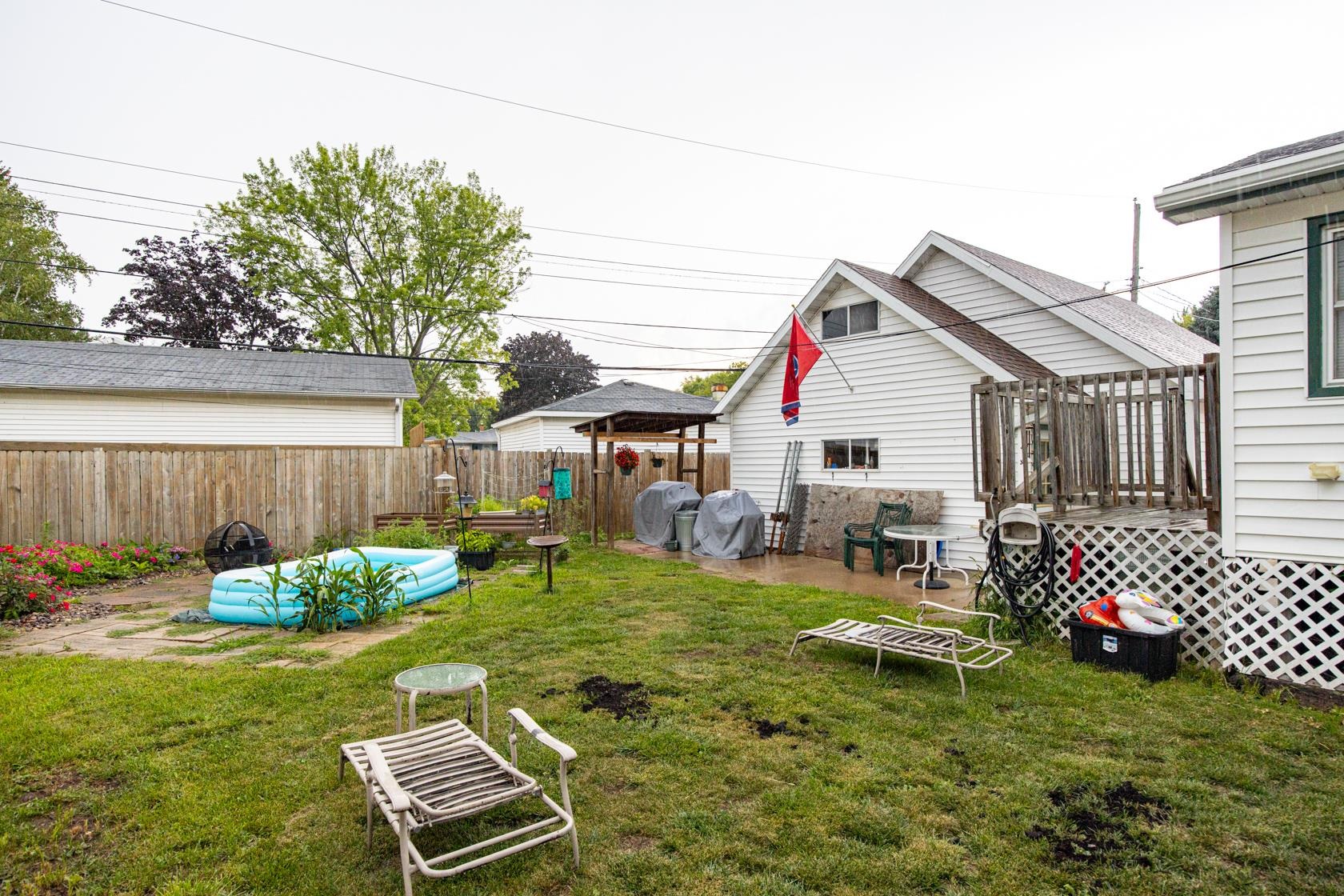 1049 Gillingham Road Neenah, WI 54956 - Photo 23 of 24 Gallery Image 23