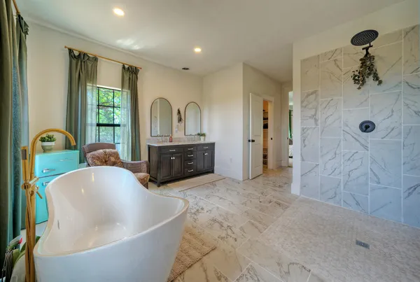 $1,249,000 | 198 Rolling Oak Drive, Elgin, TX 78621