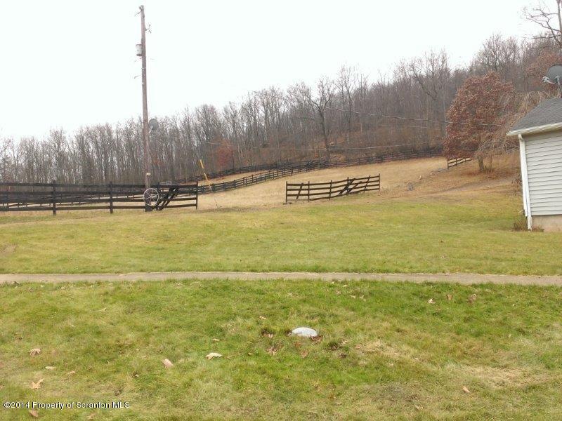 31 Side Hill Acres Drive Moscow, PA 18444 - Photo 8 of 33 Gallery Image 8