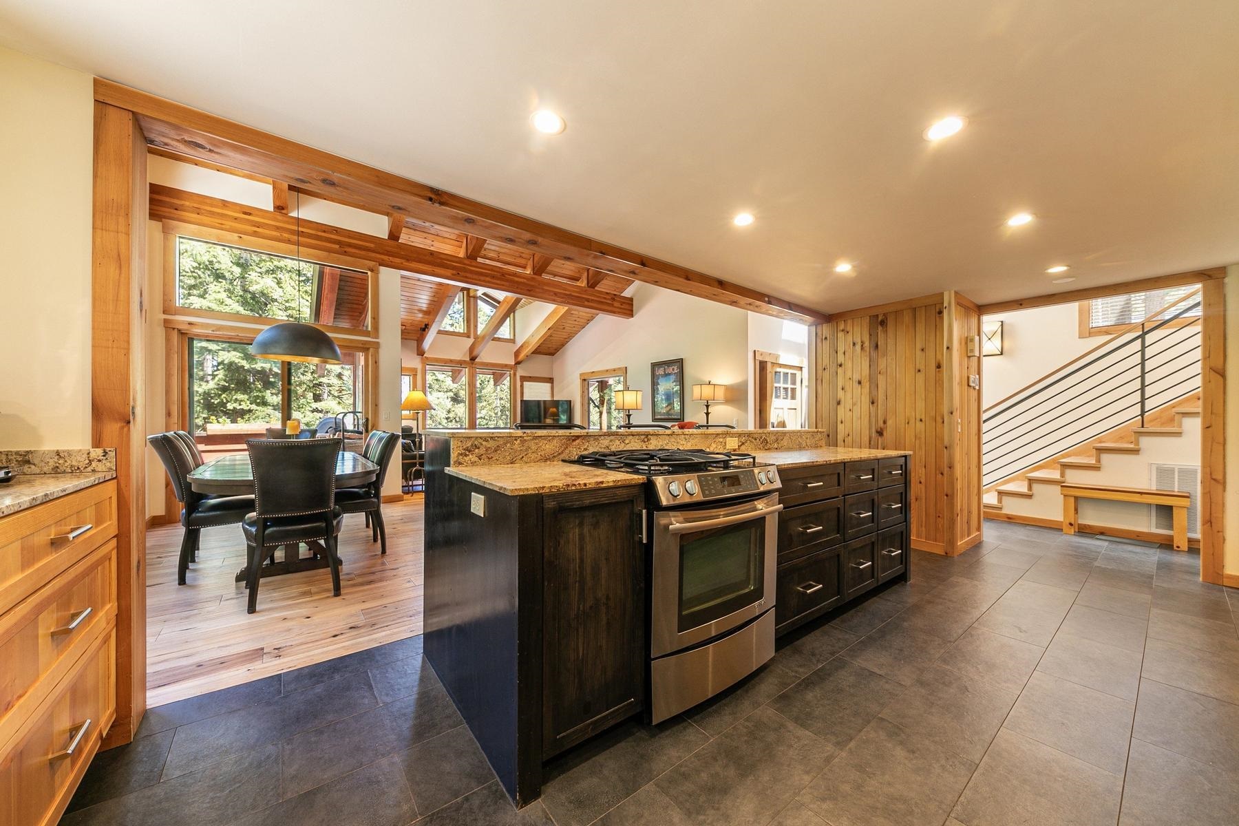 1402 Oxen Run Road Truckee, CA 96161 - Photo 12 of 28