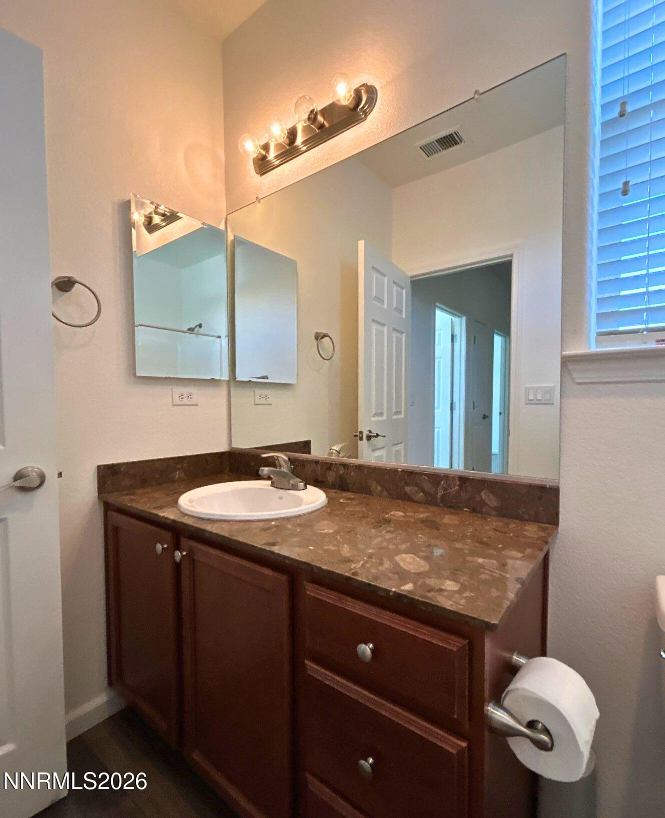 5900 Promontory Drive Reno, NV 89523 - Photo 12 of 14 120b3ba5-3458-4cbe-842e-2085a9e3835e