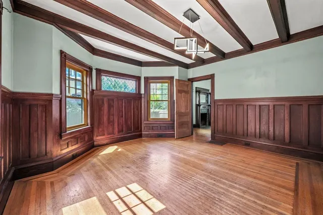 $350,000 | 15 Mountainview Street, Springfield, MA 01108