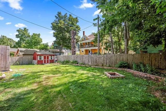 $350,000 | 15 Mountainview Street, Springfield, MA 01108