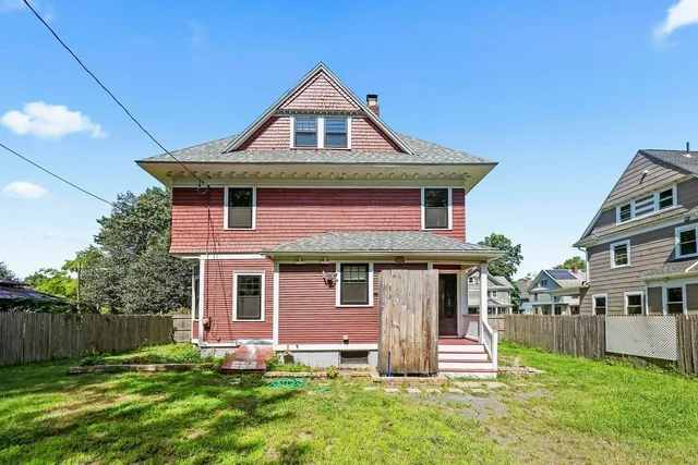 $350,000 | 15 Mountainview Street, Springfield, MA 01108