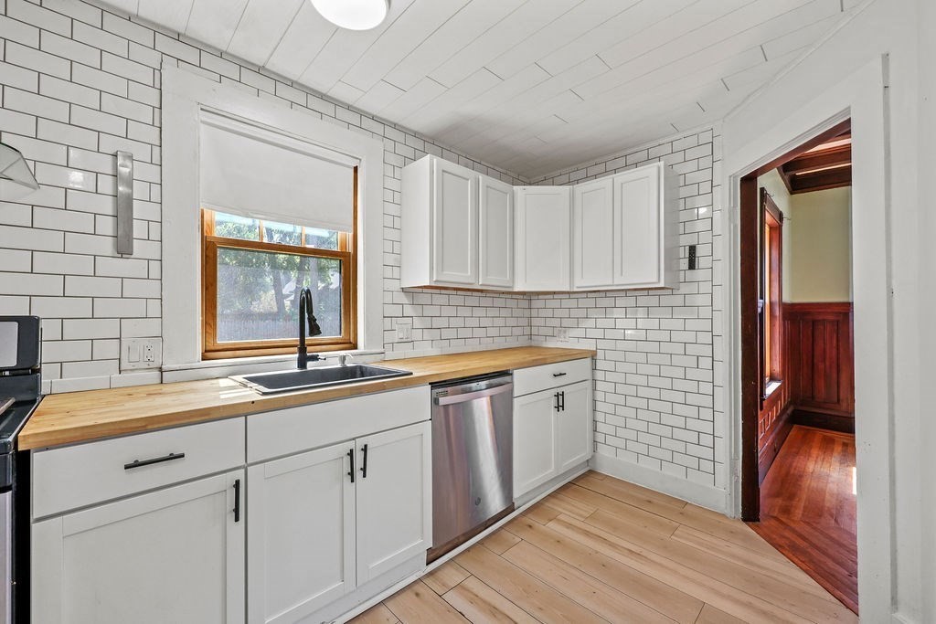 15 Mountainview Street Springfield, MA 01108 - Photo 6 of 37 Gallery Image 6