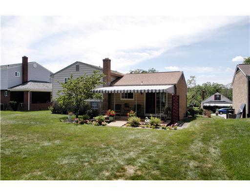 4051 Willett Road Baldwin, PA 15227 - Photo 4 of 18 Exterior Back.