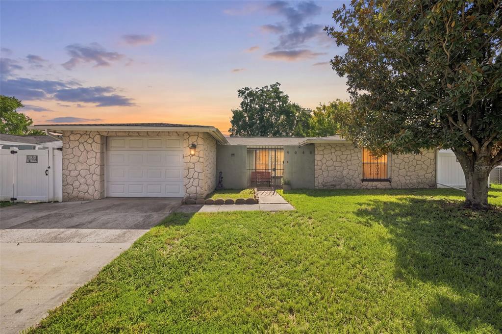 9040 Crabtree Lane Port Richey, FL 34668 - Photo 1 of 30 Gallery Image 1