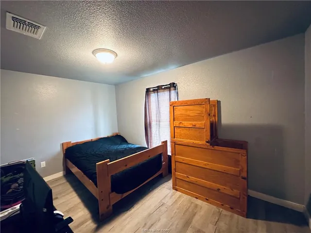 $175,000 | 704 Riley Street, Rockdale, TX 76567