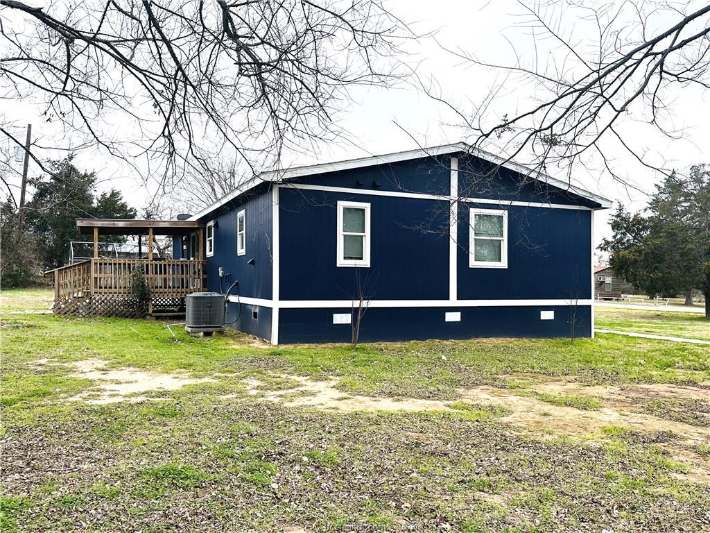 704 Riley Street Rockdale, TX 76567 - Photo 20 of 27