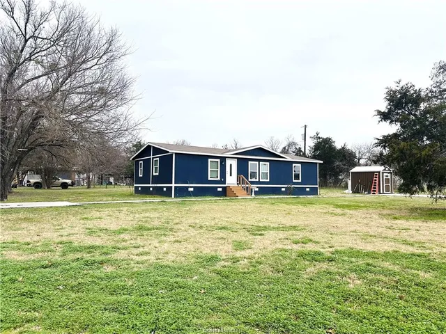 $175,000 | 704 Riley Street, Rockdale, TX 76567