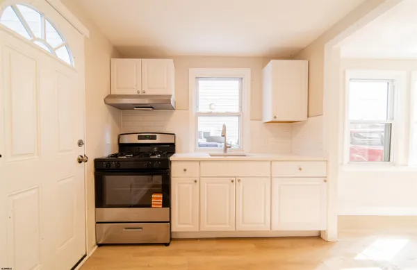 $1,500 | 115 North Delancy Place, Unit 1, Atlantic City, NJ 08401