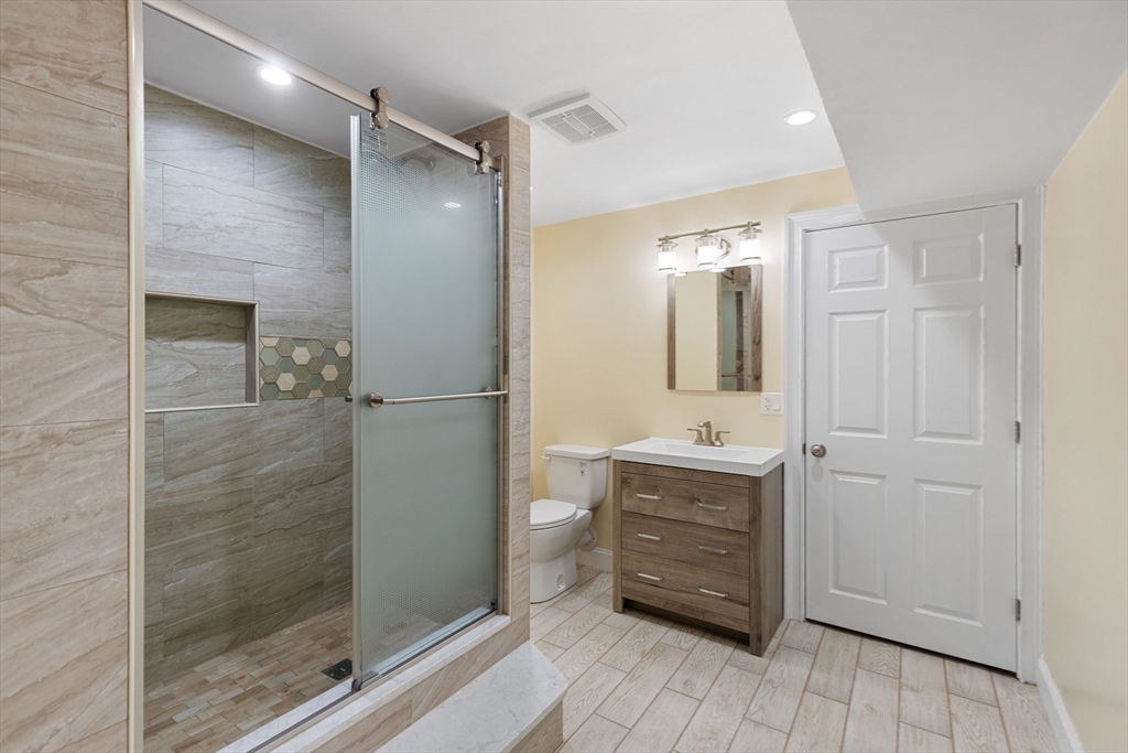 38 Courtyard Place, Unit 38 Lexington, MA 02420 - Photo 21 of 23