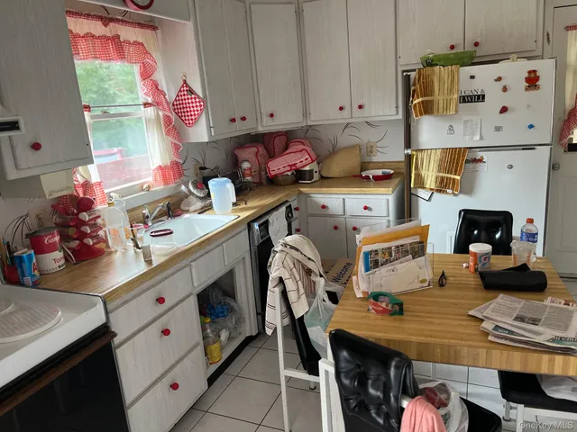 $3,794,900 | 116 Nissenbaum Drive, Spring Glen, NY 12483