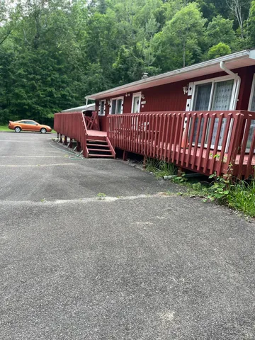 $3,794,900 | 116 Nissenbaum Drive, Spring Glen, NY 12483