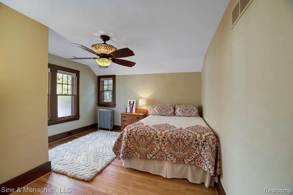 671 Washington Road Grosse Pointe, MI 48230 - Photo 39 of 62 041-hometown-visuals-2020_671-washington-gp.jpg-SMALL