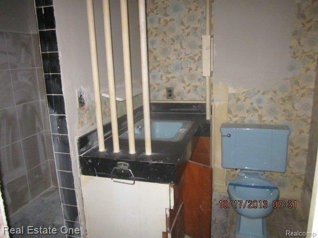 20051 Burt Road Detroit, MI 48219 - Photo 14 of 15 Basement bathroom