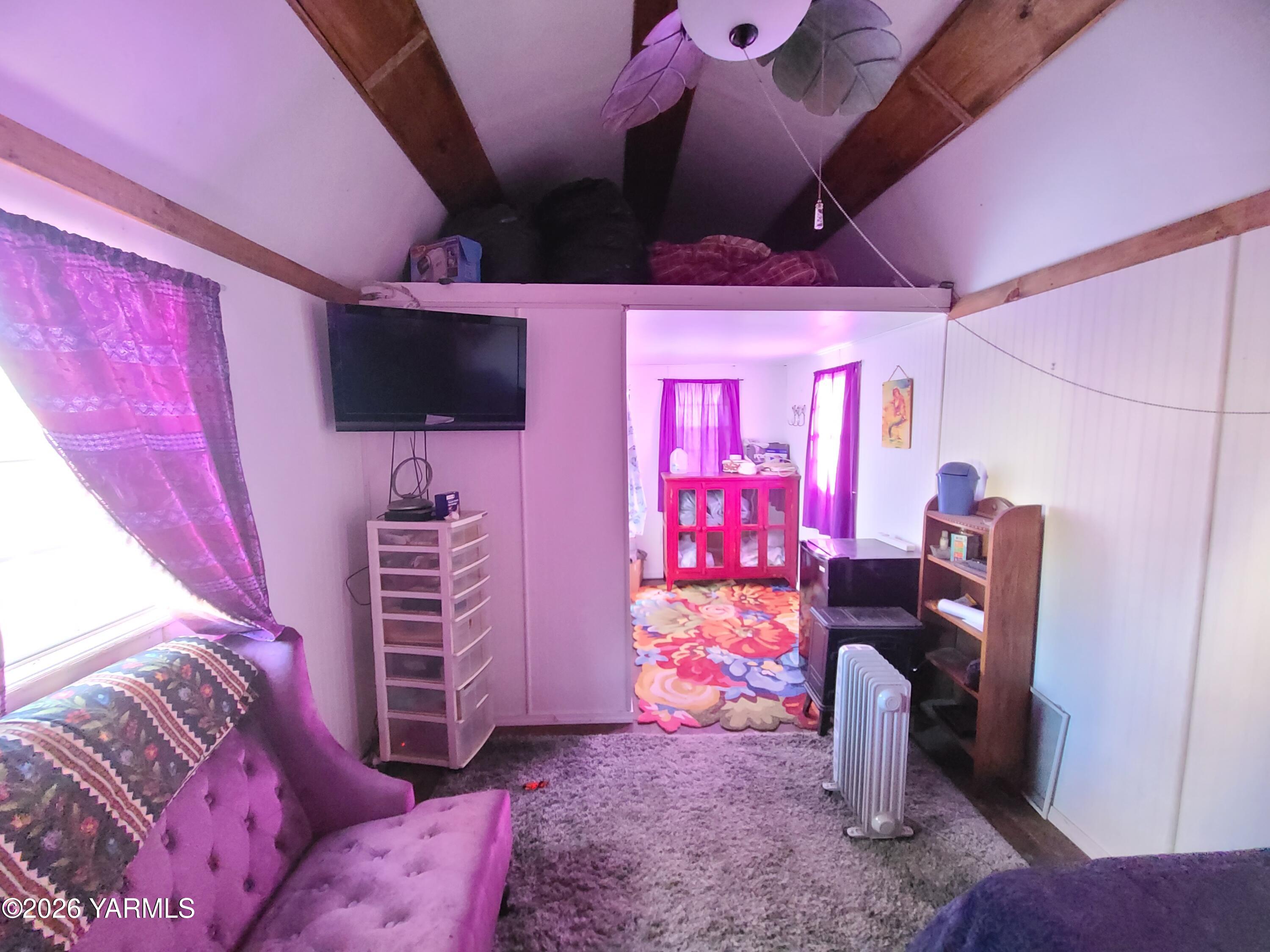 10608 Hackett Road Yakima, WA 98903 - Photo 17 of 27 Interior of outbuilding pic 2