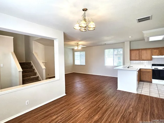 $1,700 | 237 Tapwood Lane, Cibolo, TX 78108