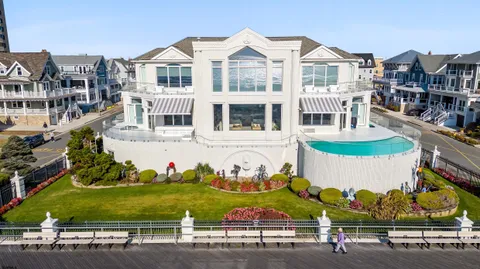 $13,900,000 | 4900 Boardwalk, Ventnor City, NJ 08406